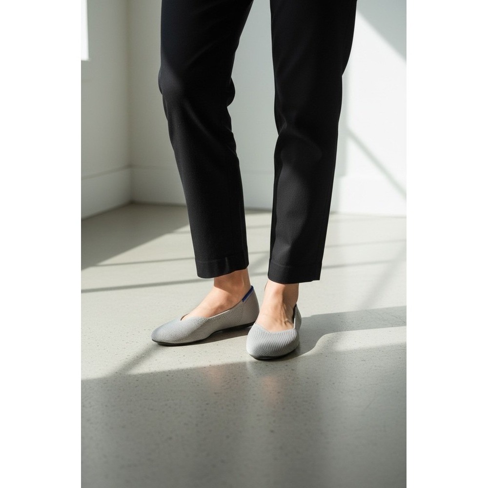 Rothy's The Flat Womens Size 7 Gray beige Round Toe Slip-On Ballet Flats comfort